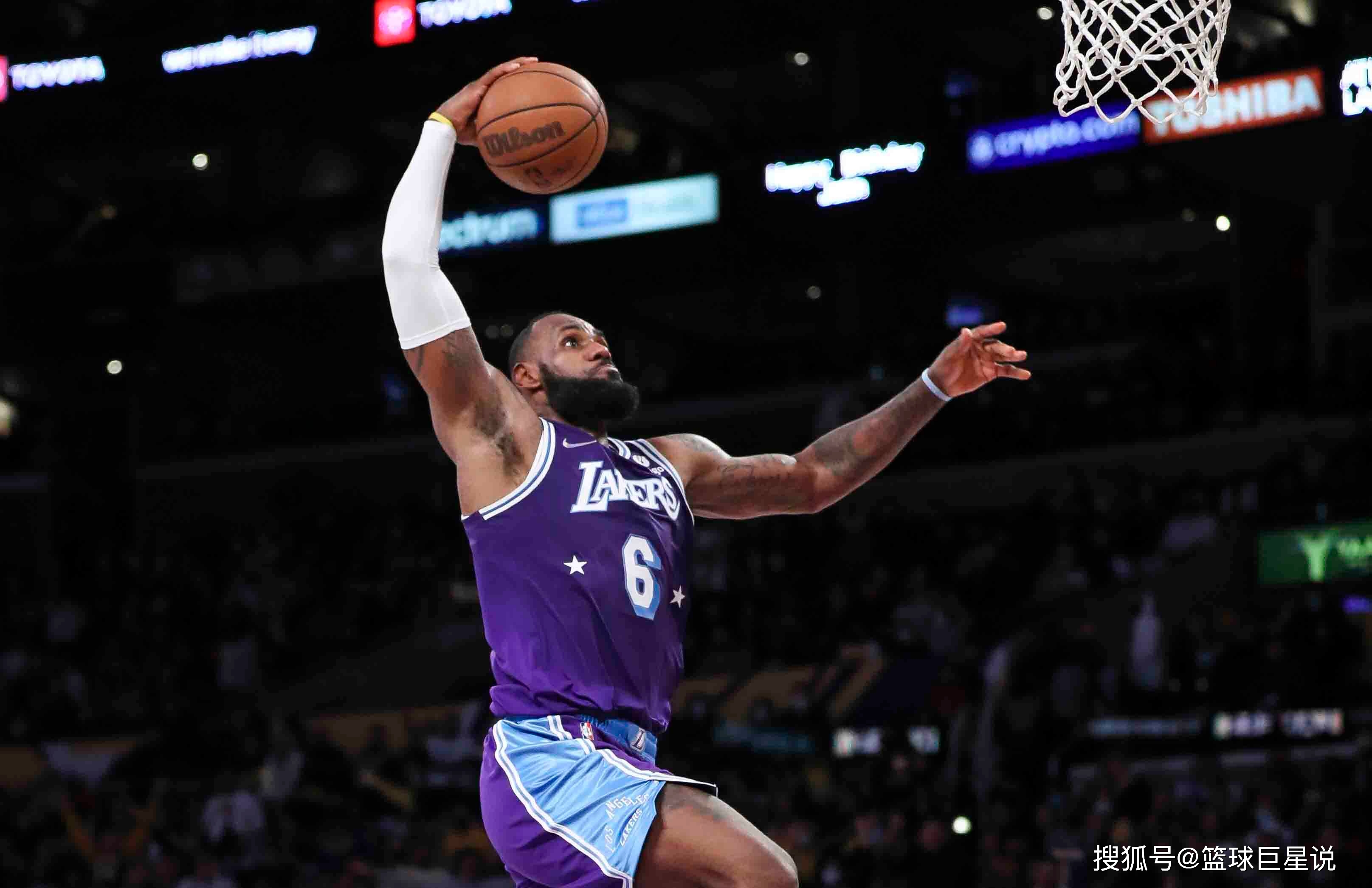 詹姆斯在FPX比赛中领先优势明显，领先优势明显引发热议！的简单介绍-开云网站