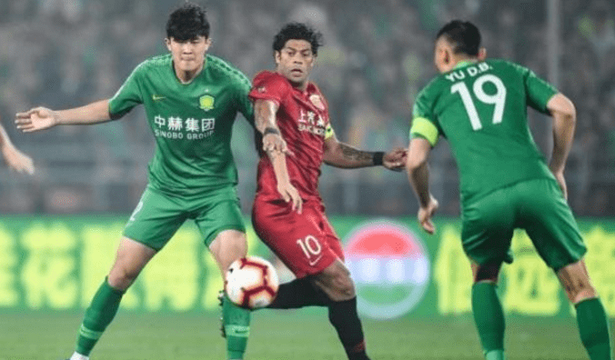 包含广州队内部会议纪要流出——最后时刻单刀错失，CBA季后赛使命明确，阵容厚度经受考验的词条