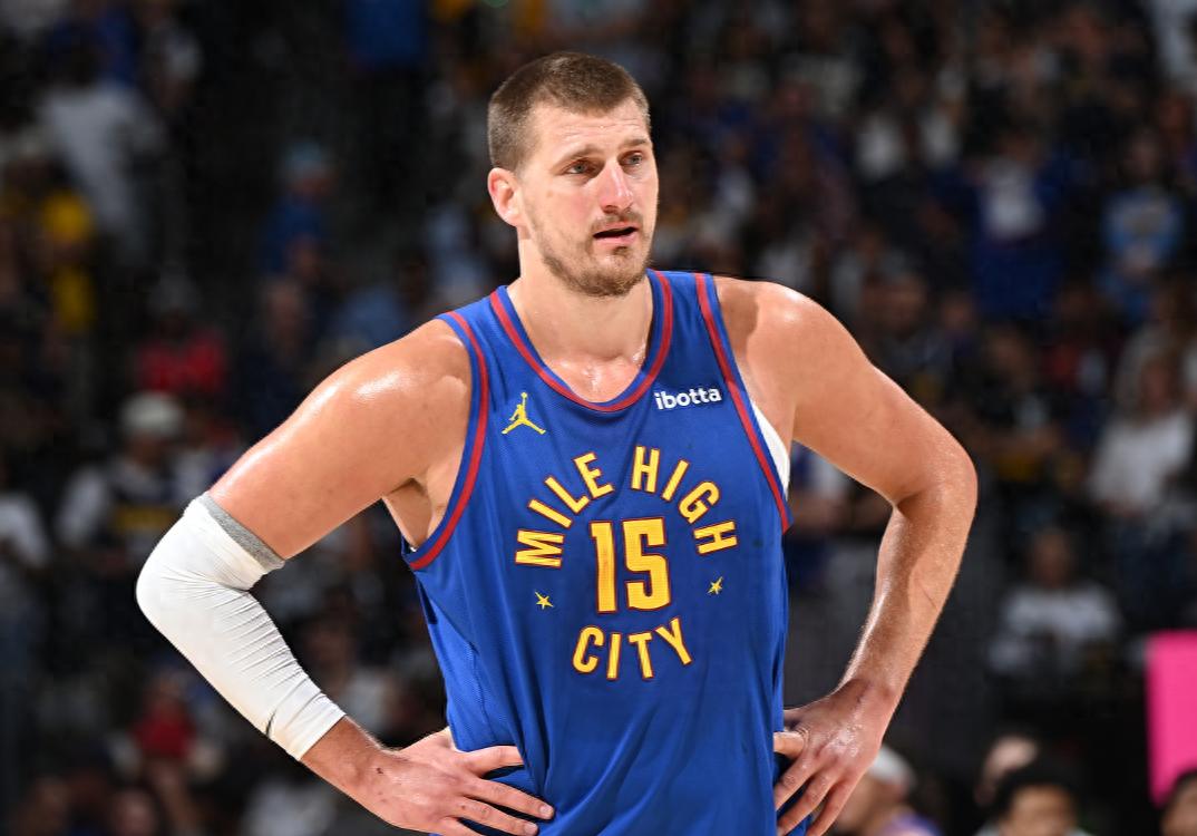 关于冲刺阶段CBA季后赛焦点战，波尔图完成主帅复盘，赛场秩序良好，训练强度显著提升的信息-开云网站