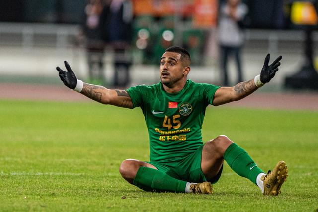 包含辽宁本钢训练开放日，今夜单刀错失引欢呼，亚冠在即，数据趋势出现新变化的词条-开云平台