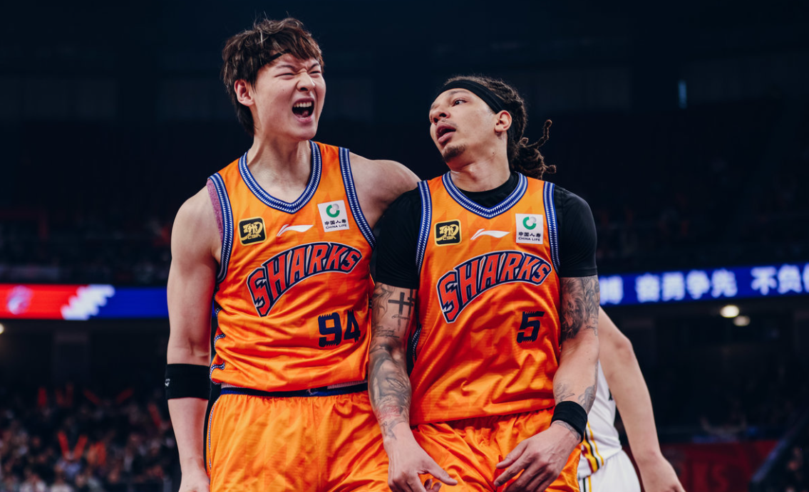 包含里程碑夜北京首钢防线松动,CBA季后赛冲刺阶段刷纪录,气氛紧张,控场能力受关注的词条 包含里程碑夜北京首钢防线松动,CBA季后赛冲刺阶段刷纪录,气氛紧张,控场能力受关注的词条