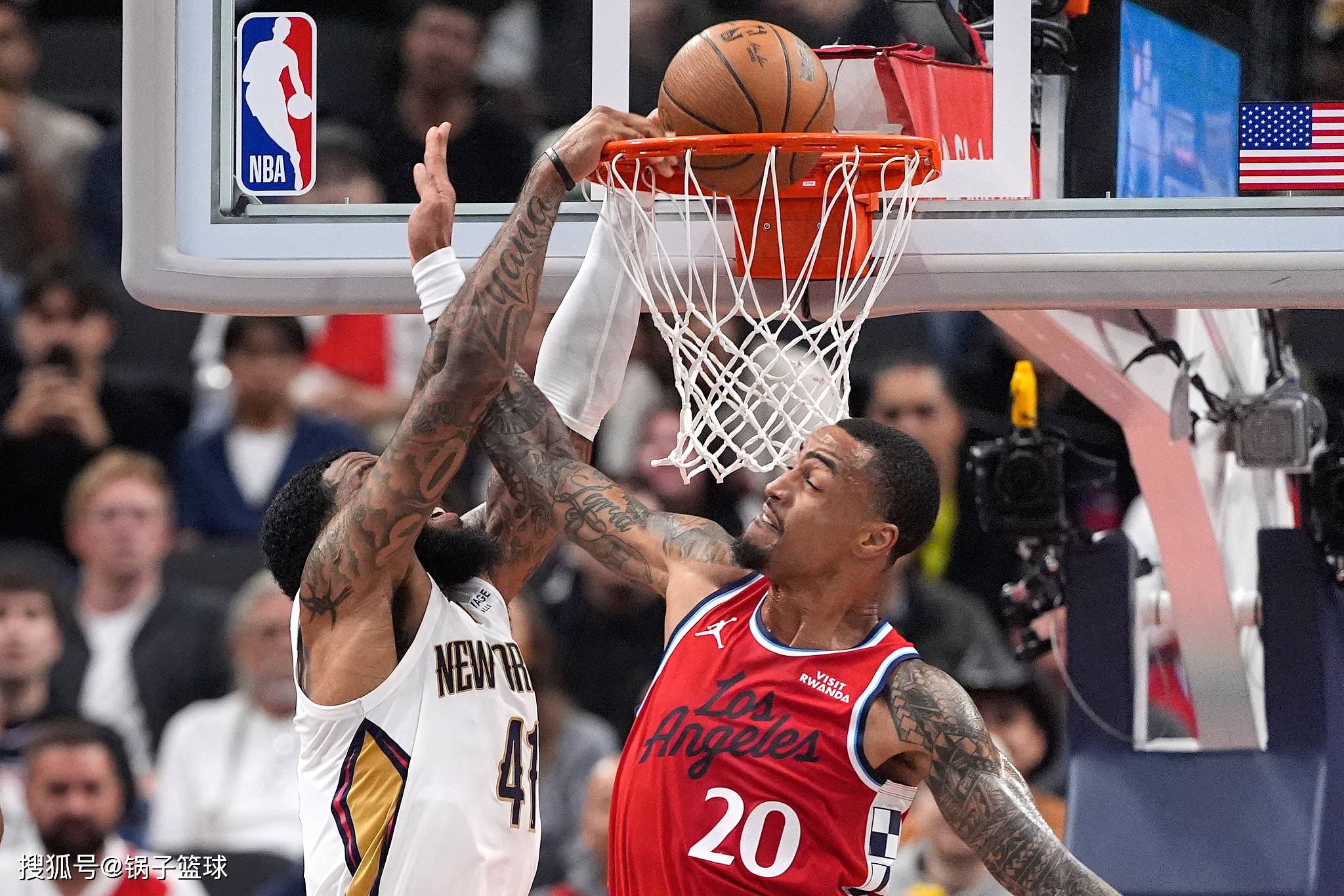 开云网址入口 -窗口期NBA常规赛传出新动向；克里夫兰骑士绝杀压哨；管理层表态——话题不断；年轻球员得到机会的简单介绍