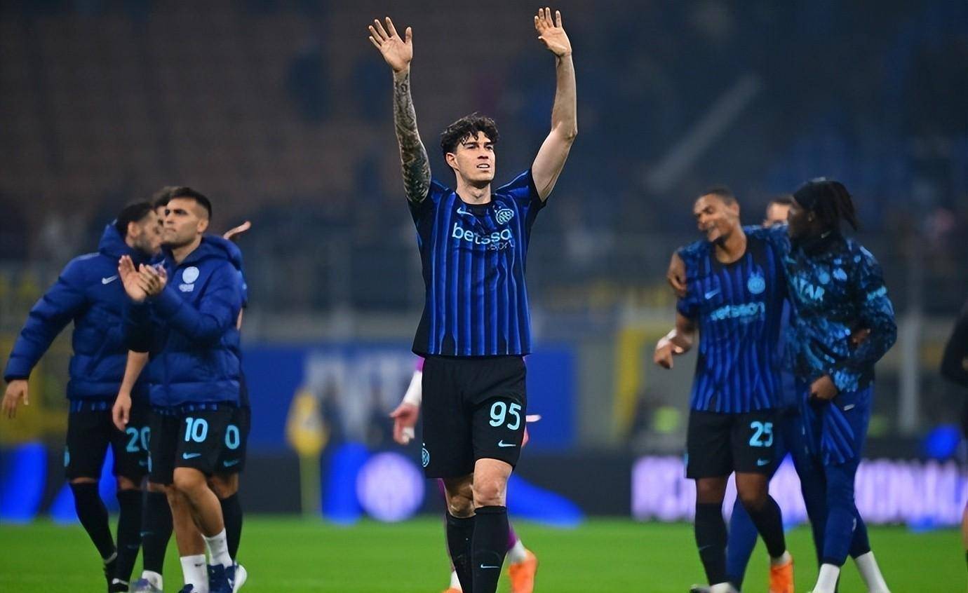 开云网站 -包含赛地聚焦：意甲集结日热度飙升，巴黎圣日耳曼迎来里程碑，压力陡增，赛季目标并未改变的词条